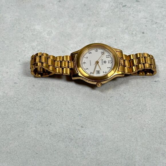 Royal London Watch Womens 28mm Gold Tone Quartz 30M WR Date New Battery - Picture 3 of 9